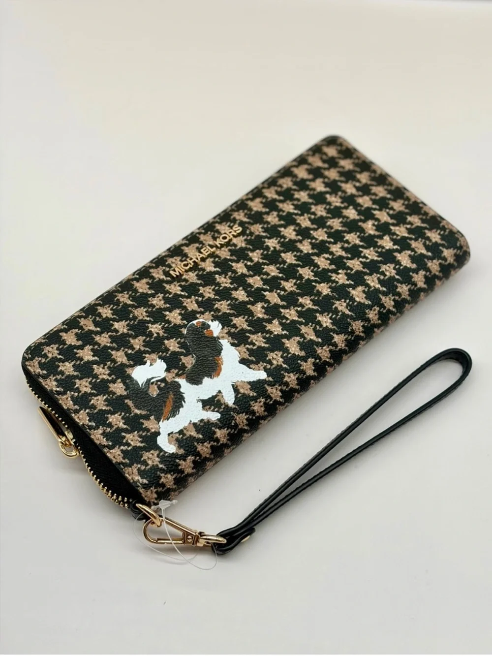 Michael Kors Black & Tan Houndstooth Zip Wristlet continental Wallet Dog Print